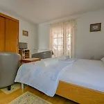 Nada With A Large Terrace Apartman