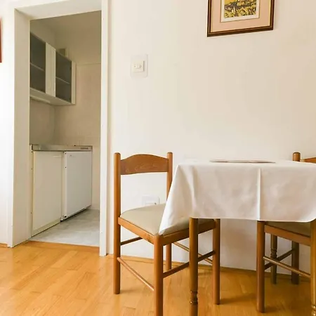 Apartment Nada With A Large Terrace Rovinj