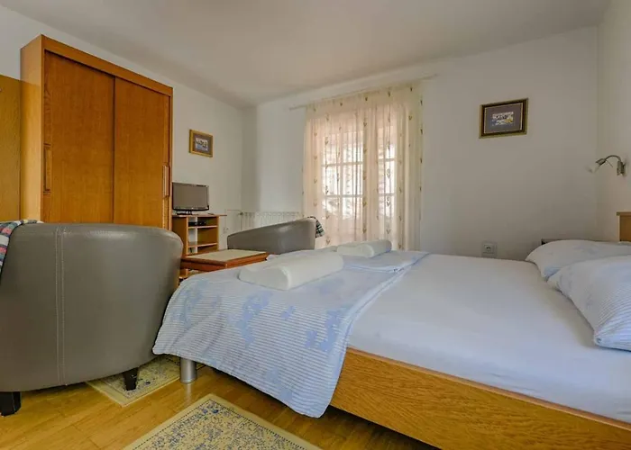 Nada With A Large Terrace Apartment