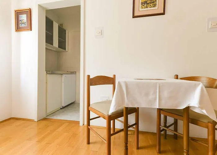 Apartment Nada With A Large Terrace Rovinj