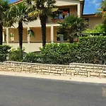 Nada With A Large Terrace Apartment Rovinj